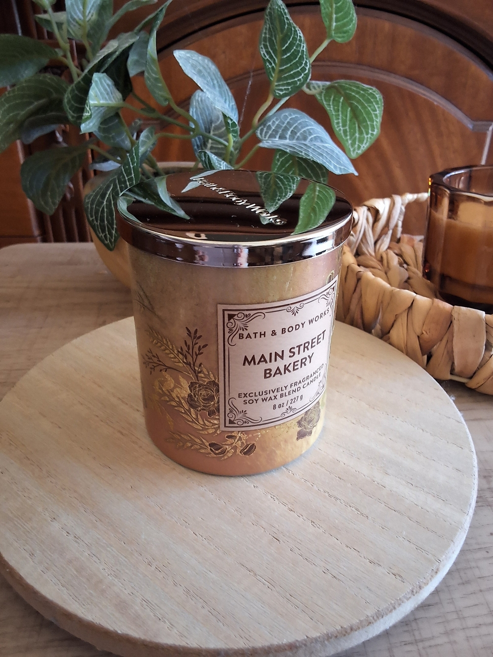 BNIB Bath & Body Works Main Street Bakery Scented Candle